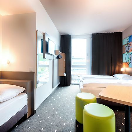 B&B Hotel Stuttgart-Neckarhafen Luaran gambar